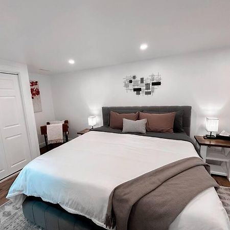 The Victoria Suite In Elora- King Bed Экстерьер фото